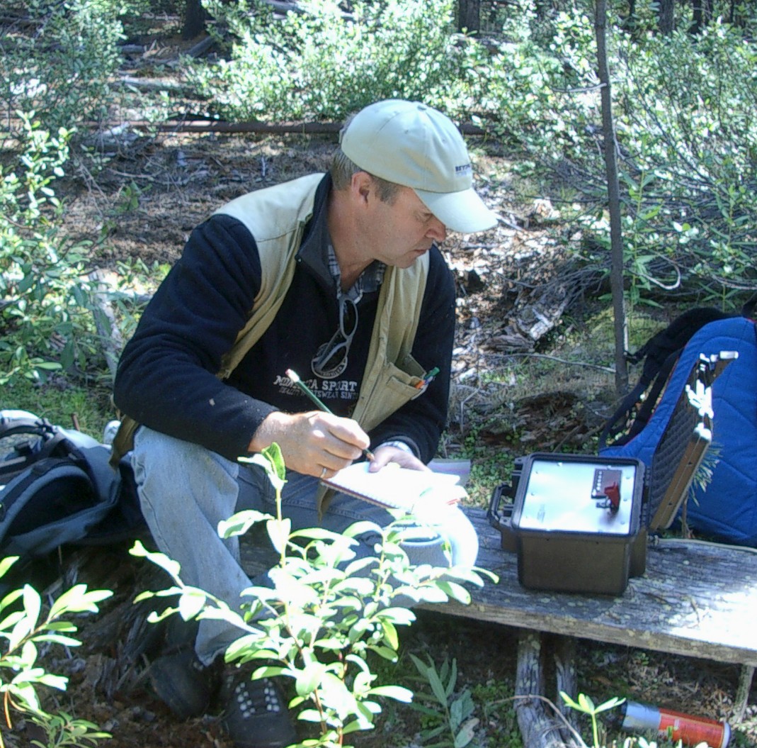 Photo of Dr. Allan
                  Woodbury, Professor of Civil Engineering