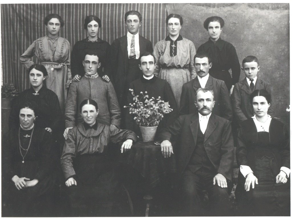 Chiesa Family, San Lorenzo di Sedegliano, circa 1921